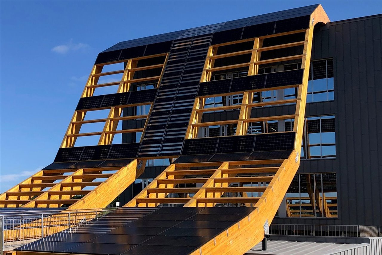 Edificio de oficinas de consumo de energía casi nulo Greenspace, en el Parque Tecnológico de Gijón.