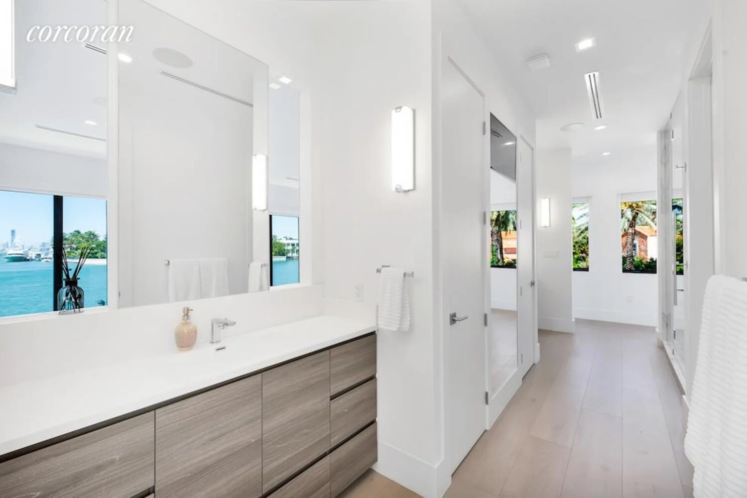 Casa Jennifer Lopez y Ben Affleck en Miami baño