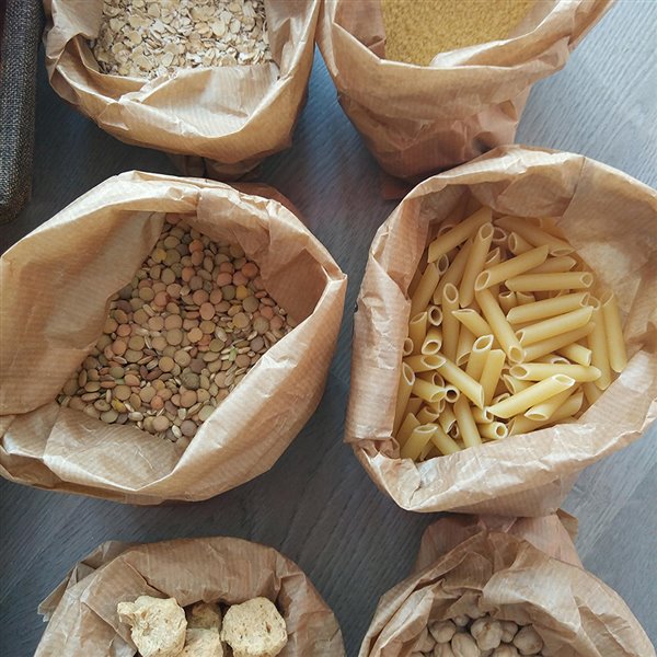 ¿En guerra contra los plásticos de un solo uso? Apuesta por el consumo a granel