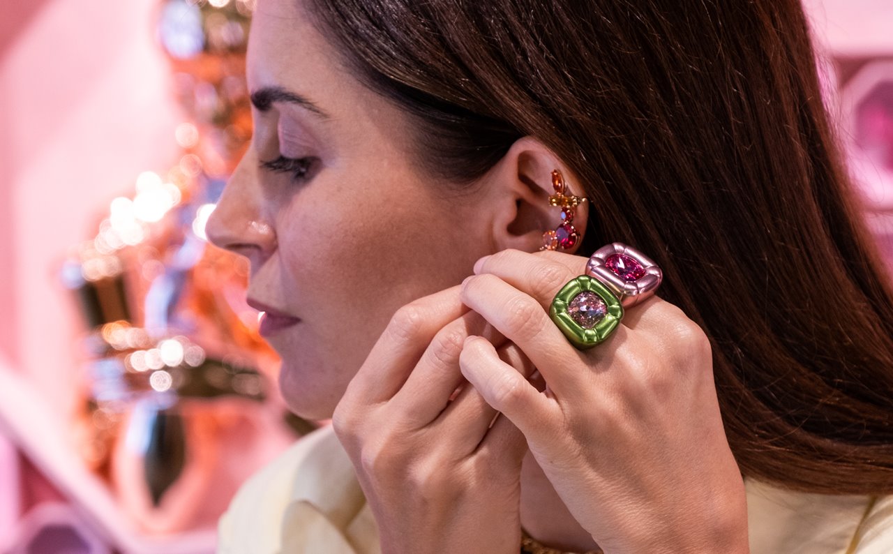 La modelo Gala González con diseños de la firma austriaca.