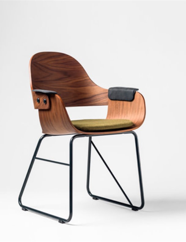 La silla Showtime de Jaime Hayon sigue ampliando posibilidades en su diseño 