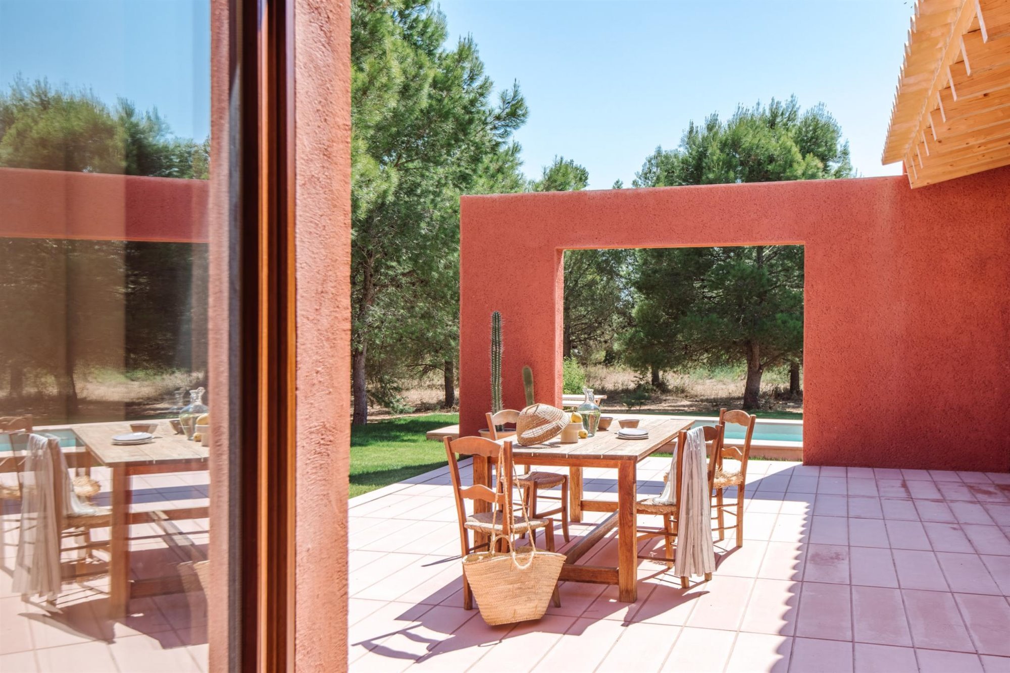 casa Mallorca terraza mesa sillas