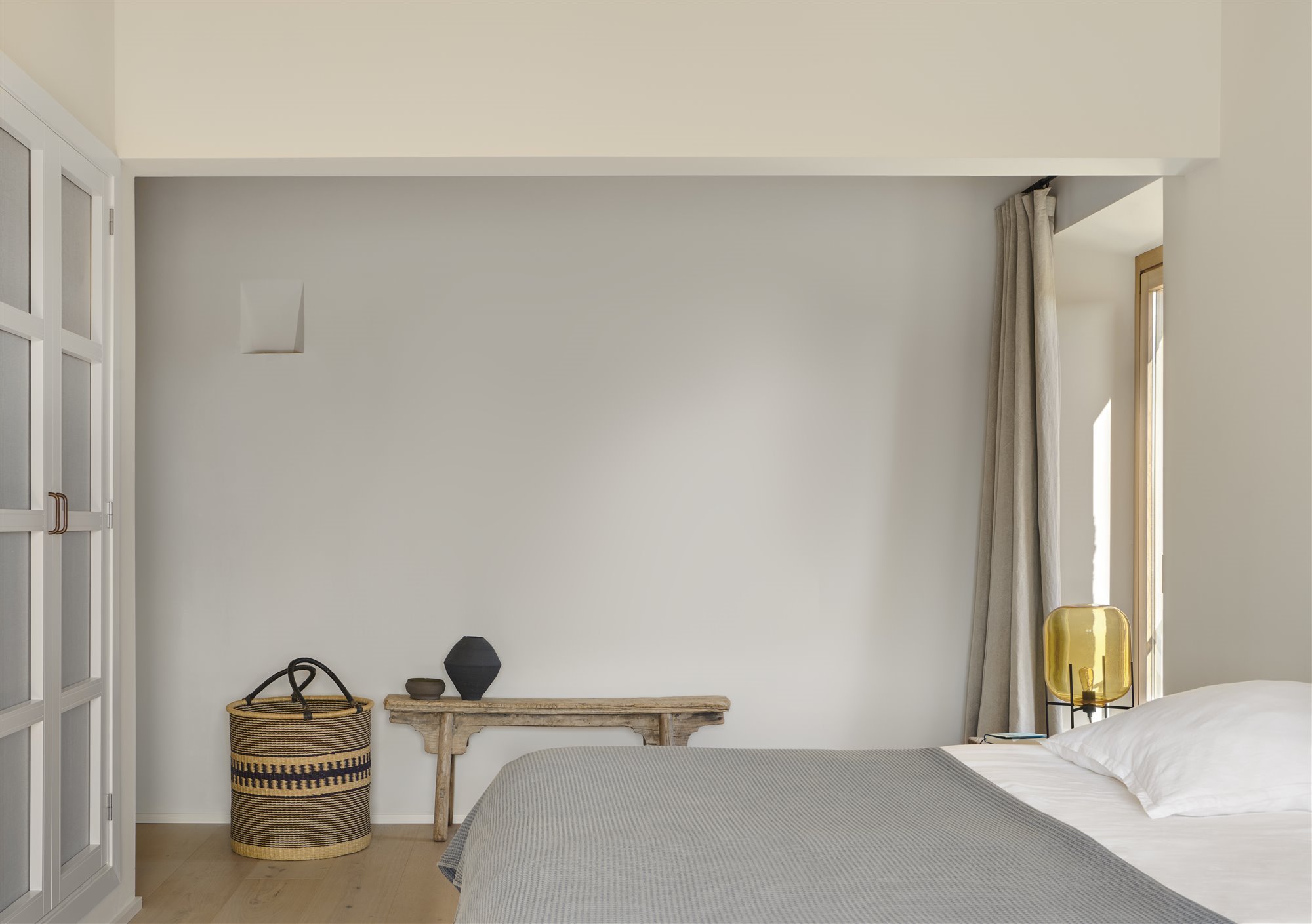 Dormitorio de estilo rustico de una casa en Mallorca