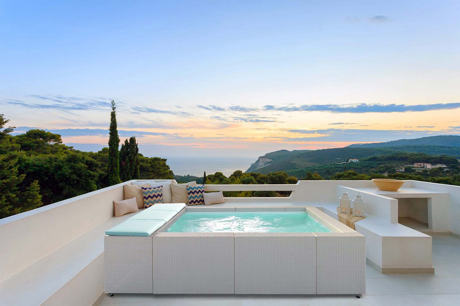 Piscina-prefabricada Laguetto-Playa astralpool
