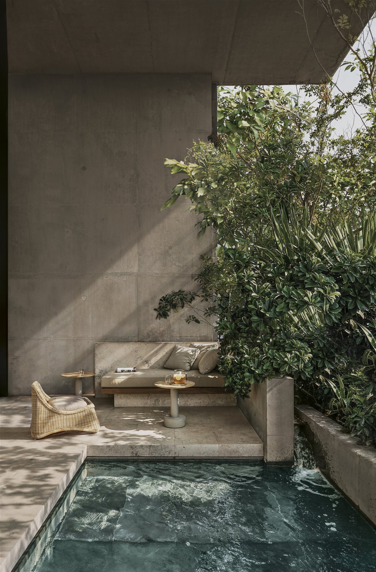 Casa moderna en Bangkok con piscina