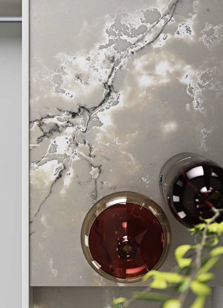 Las vetas del océano Glacial Ártico​, y su congelación en invierno, son la inspiración de esta colección.