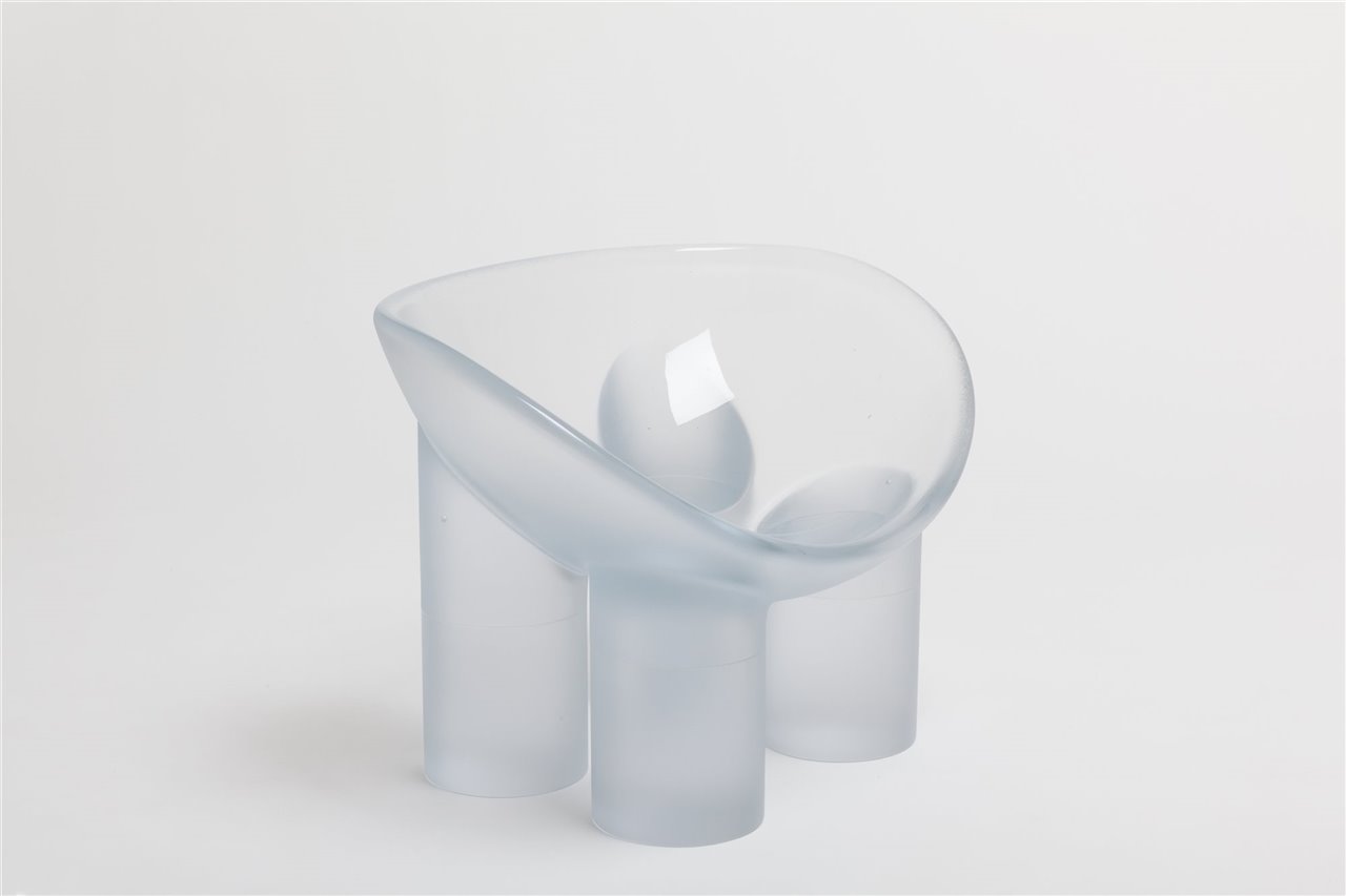 La fotogénica silla Roly-Poly, en versión transparente. 