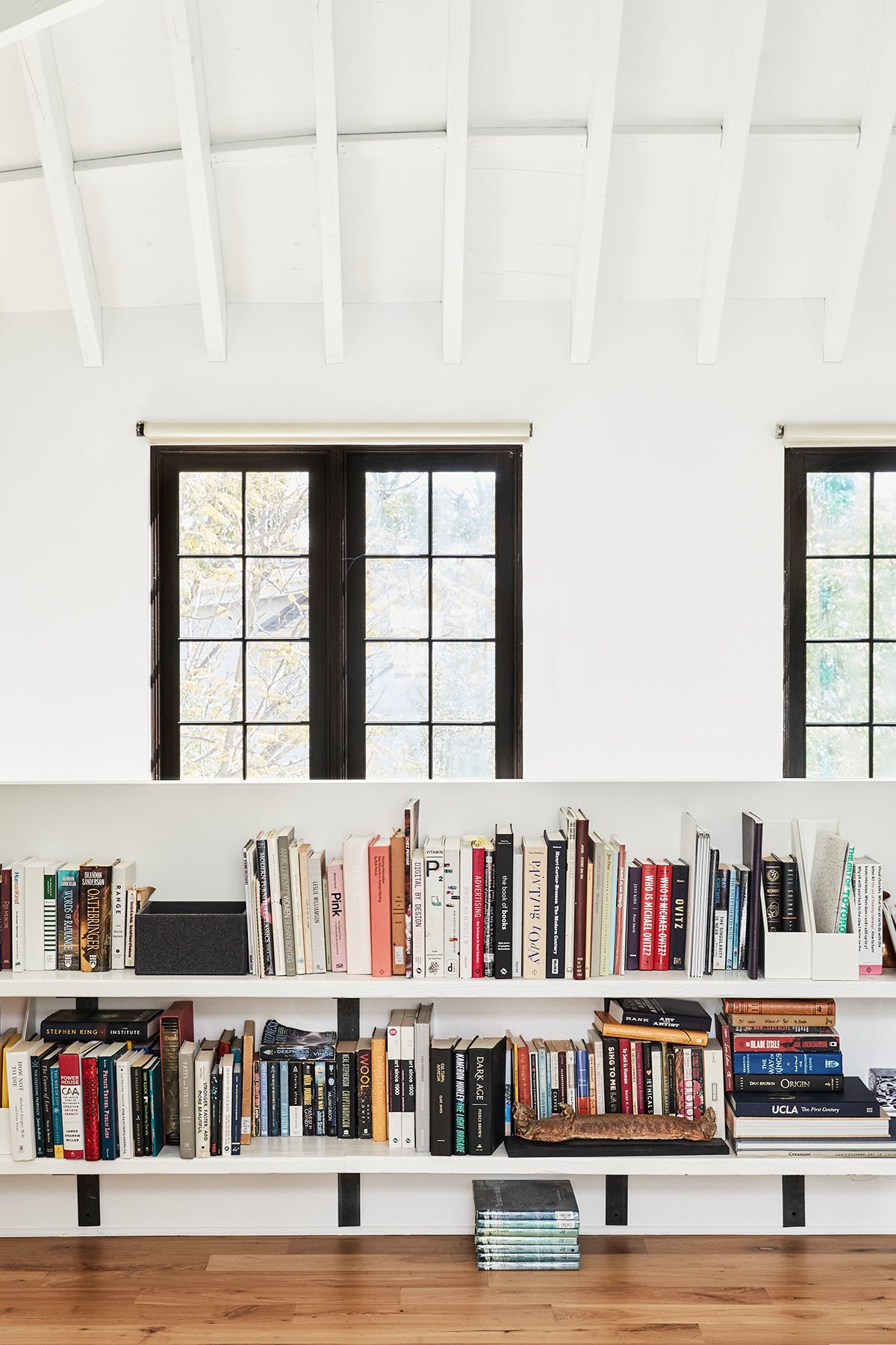 casa en Venecia libreria y ventanas