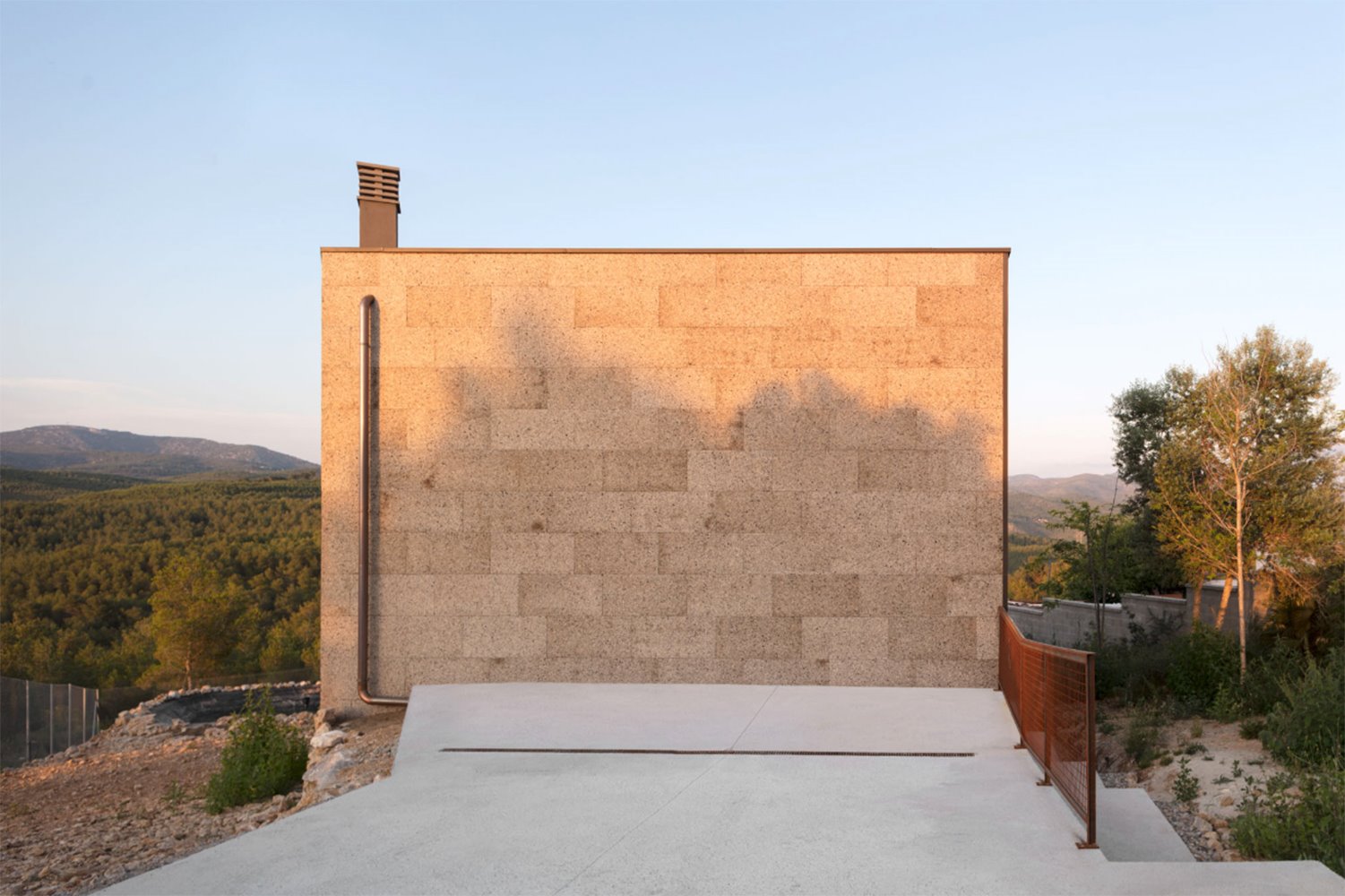 casa pasiva y bioclimática en el bosque del Garraf2