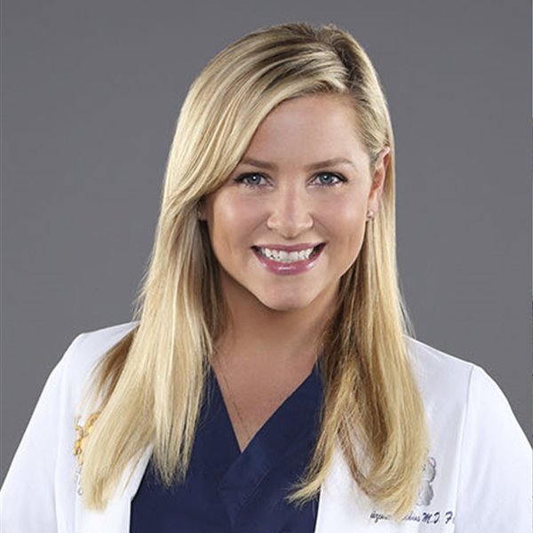 Jessica Capshaw, de Anatomía de Grey, vende su casa de Los Ángeles por 13,3 millones