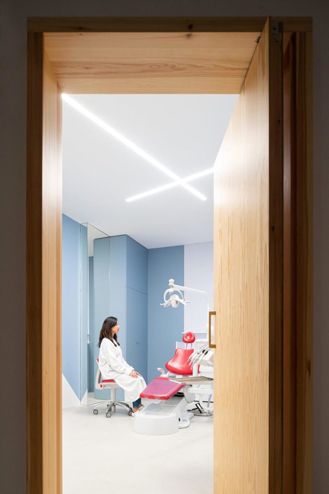 clínica dental diferente impress raul sanchez architects6
