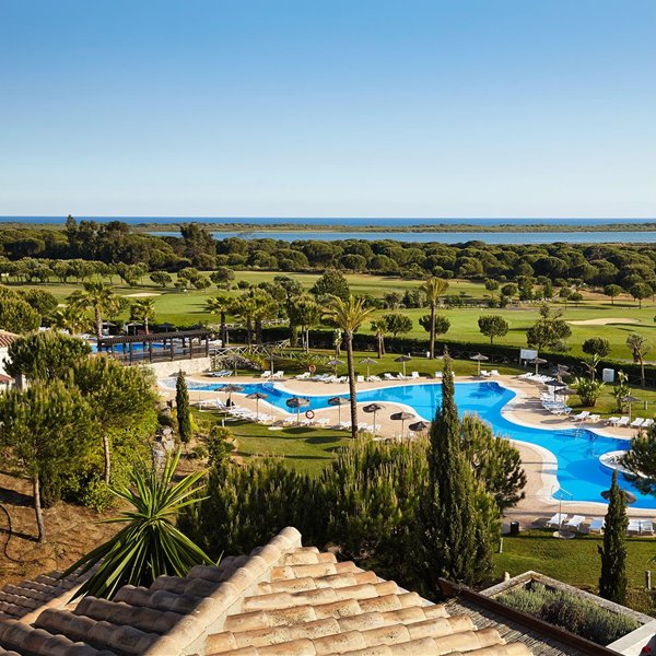 Estos son los hoteles de lujo más bonitos de España para unas vacaciones en familia