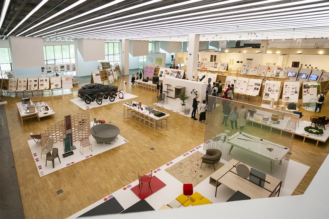 Vista general de la exposición El Mejor Diseño del Año 2021 organizada por el FAD en Barcelona. 