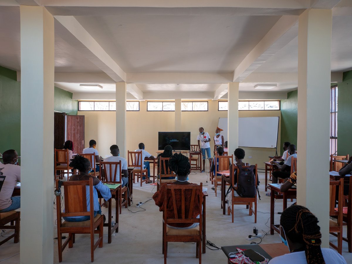Startup Lions Campus de Kéré Architecture en el Gran Valle del Rift 