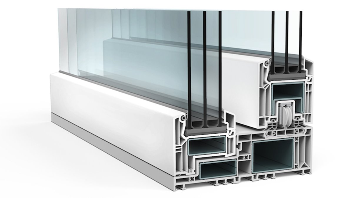 La excepcional hoja fija de VEKAMOTION 82 MAX presenta una altura de la vista interior de 28 mm, logrando una máxima extensión de la superficie acristalada.
