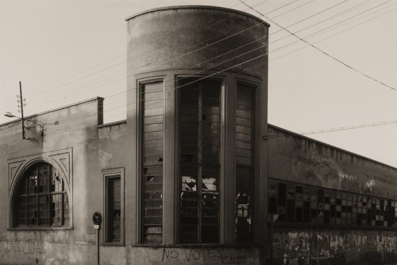 Fotografía de Humberto Rivas presentada en 1983 en la exposición "8 punta de vista" en Granollers. Photoespaña. Museo ICO.