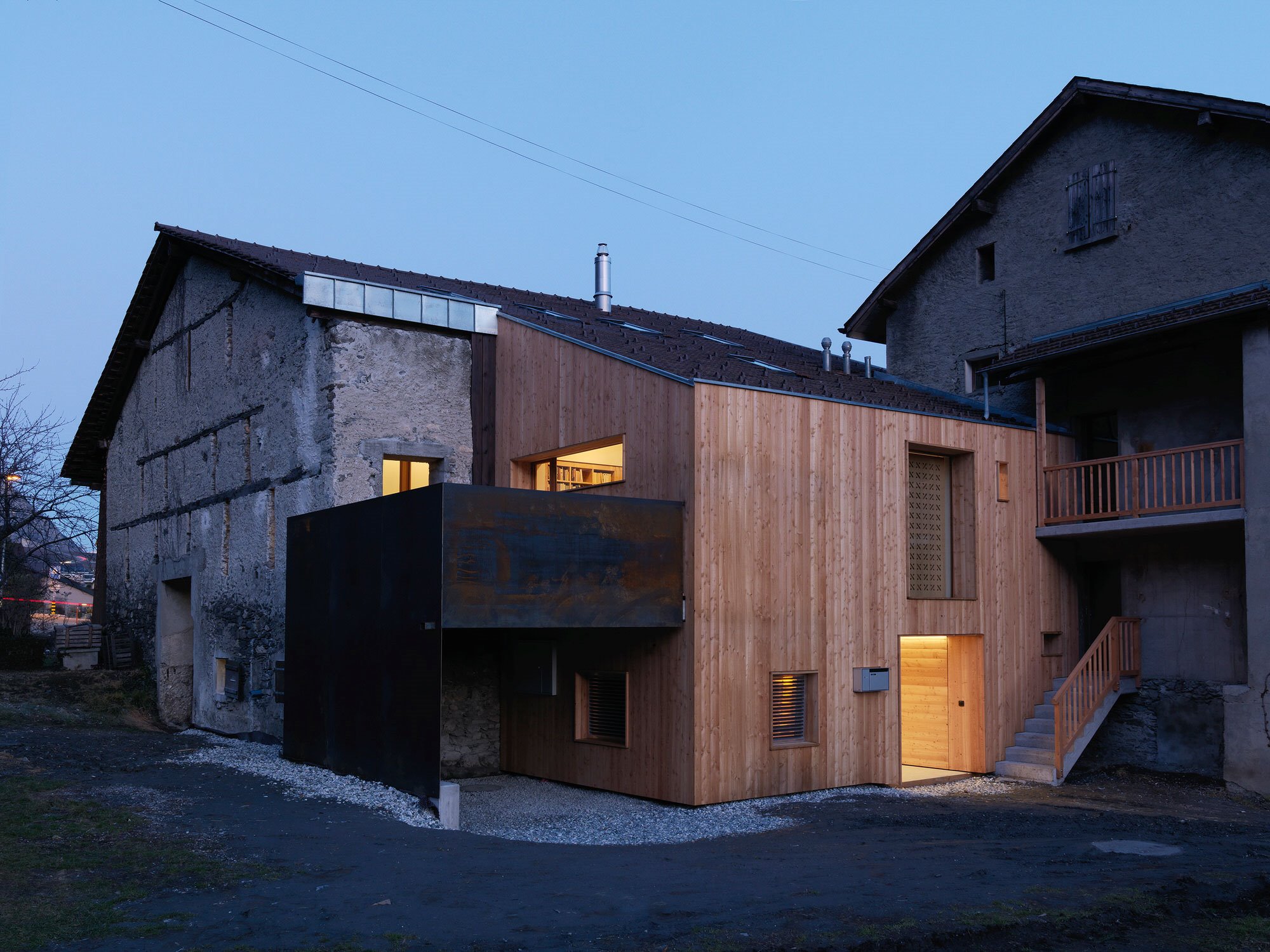 casa moderna en Suiza de madera
