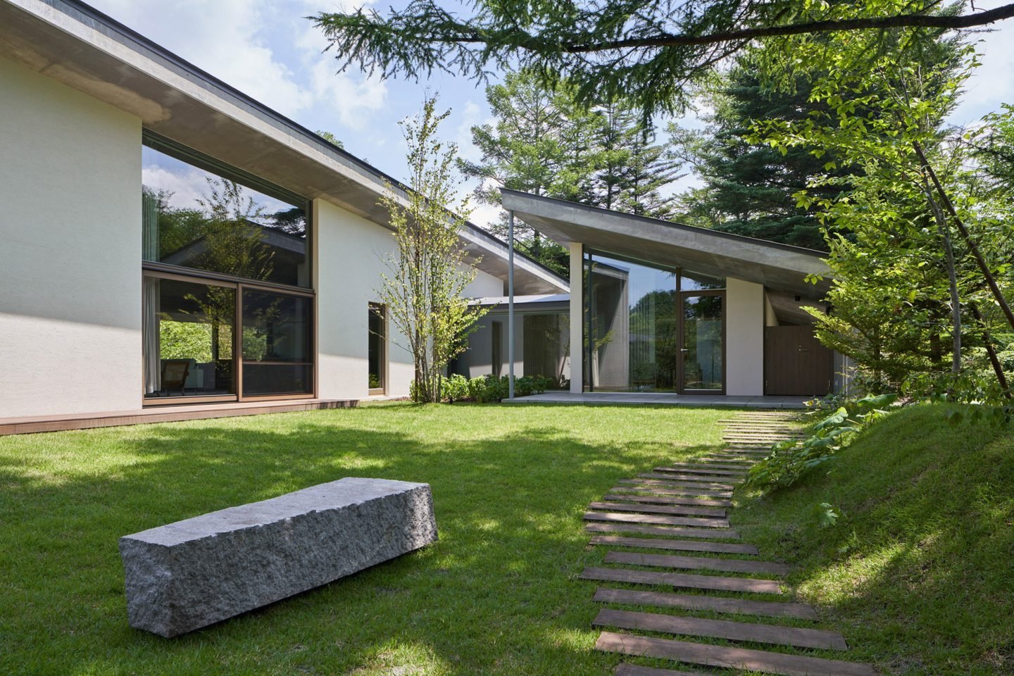 casa en la montana Japon jardin