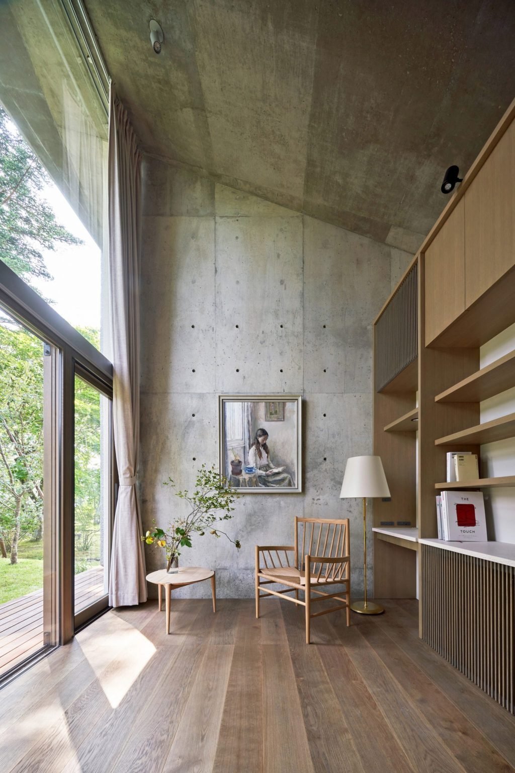 casa en la montana JApon rincon de lectura