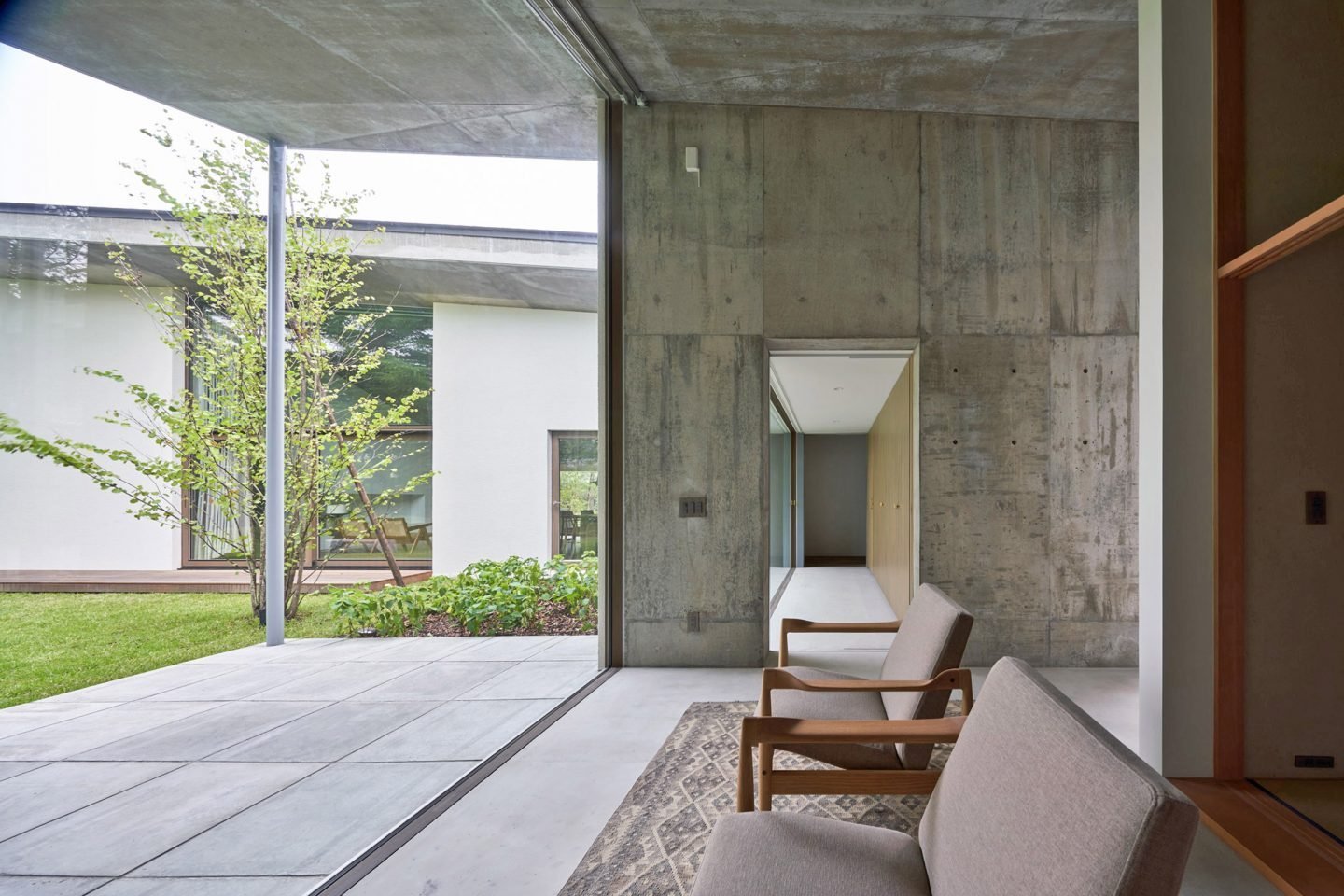 casa en la montana Japon terraza