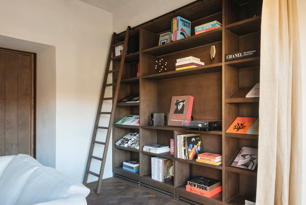 biblioteca hotel can ferrereta
