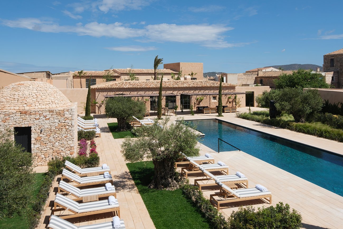 exterior hotel can ferrereta
