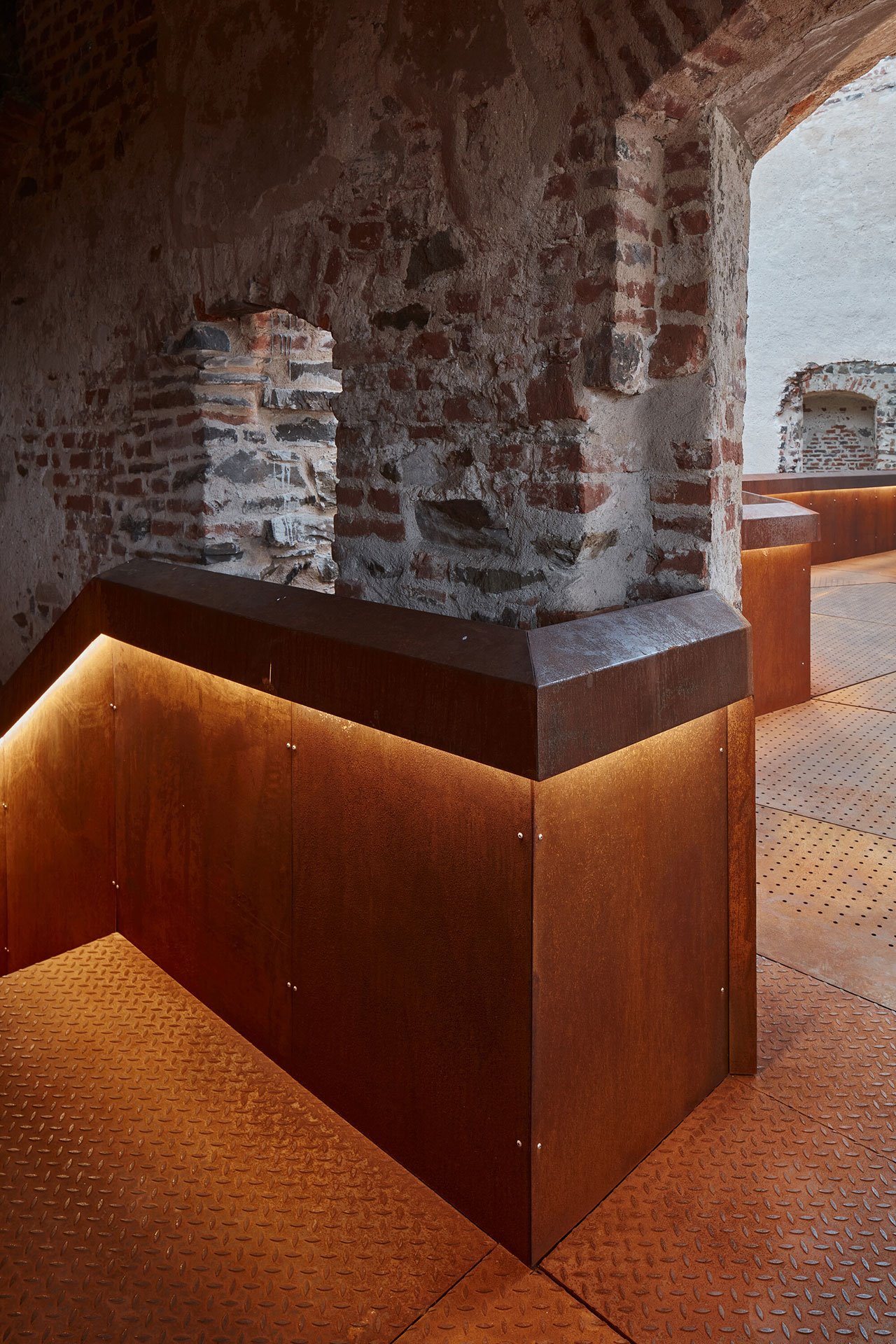 Rehabilitación del castillo Helfštýn en República Checa por Atelier-r