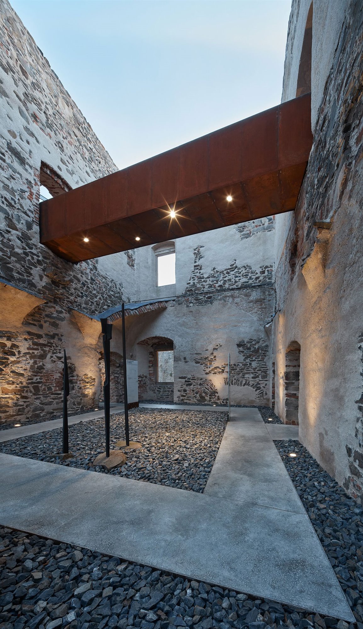 Rehabilitación del castillo Helfštýn en República Checa por Atelier-r