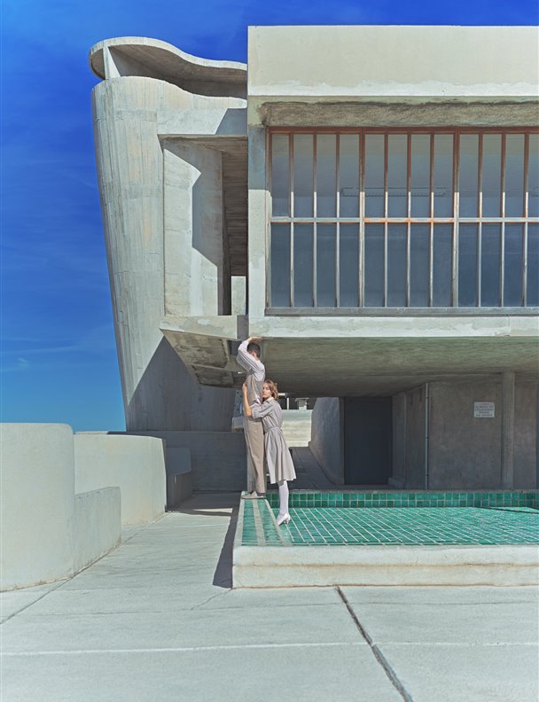 Las fotografías de la artista Mária Svárbová rinden homenaje a Le Corbusier