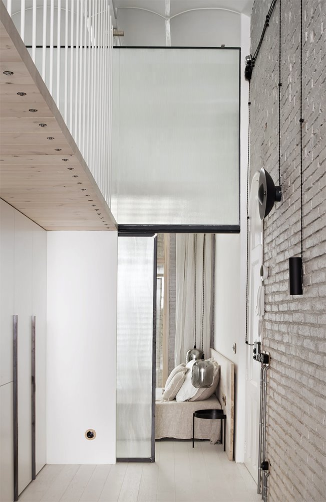 piso diseño industrial minimalista y luminoso en barcelona 3