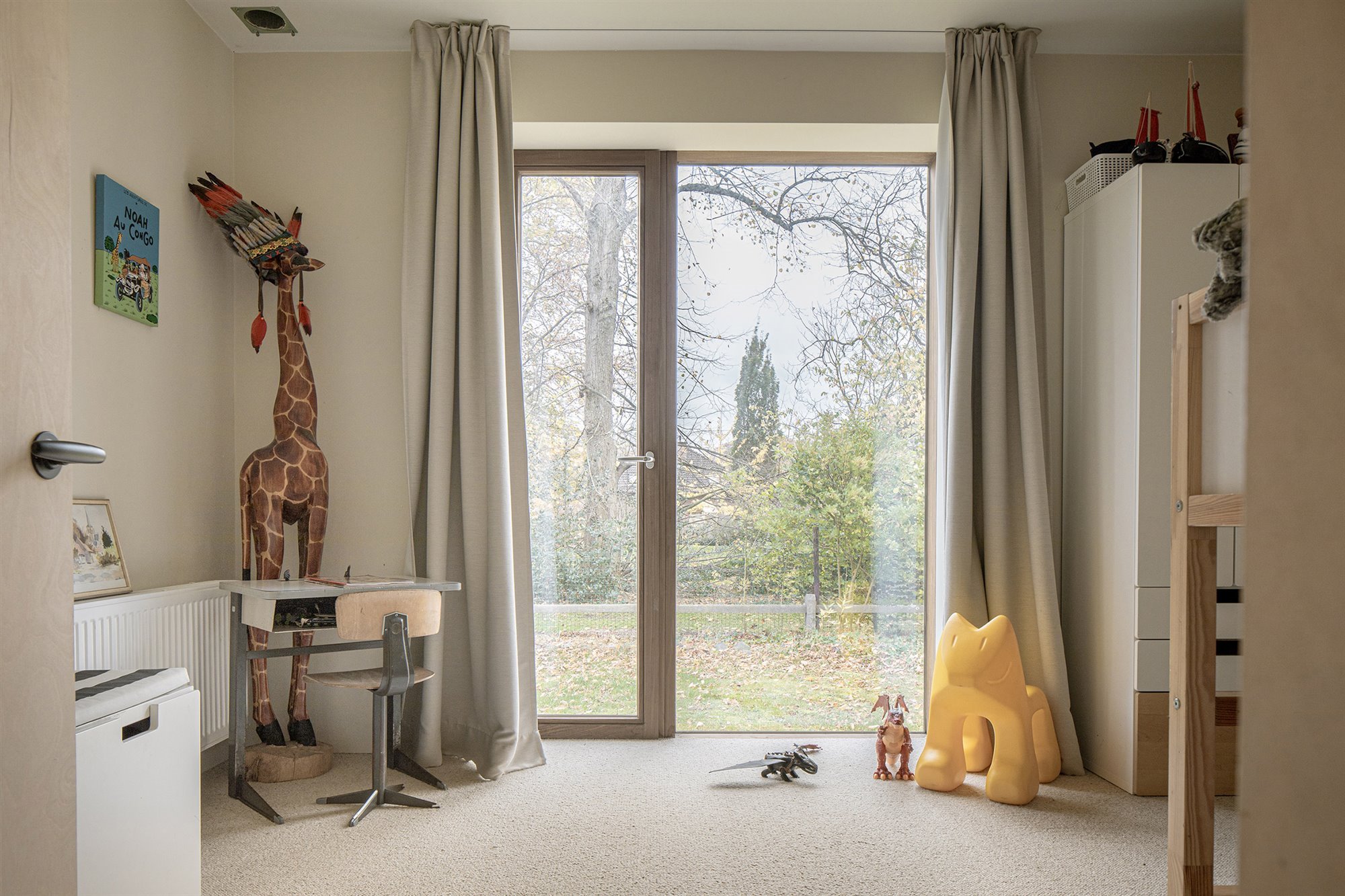 Reforma de un chalet en Destelbergen Bélgica por Graux & Baeyens Architecten