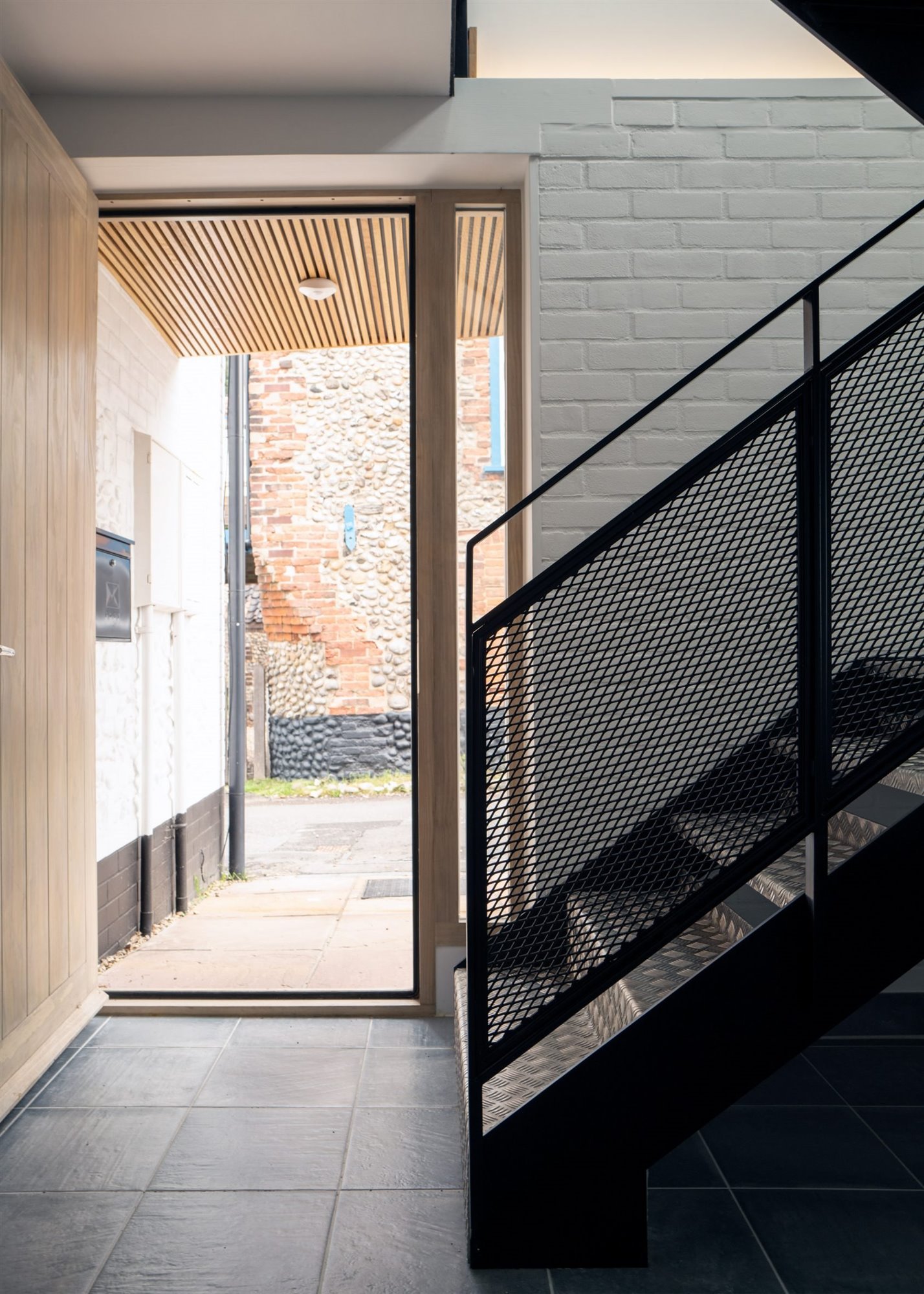 Casa Freeholders de Mole Architects en la costa de Inglaterra Wells-next-the-Sea
