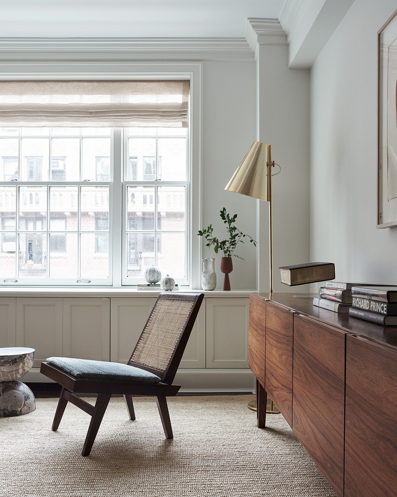 Interiorismo Mid-Century de un apartamento en el Greenwich Village de Nueva York por Sandra Weingort