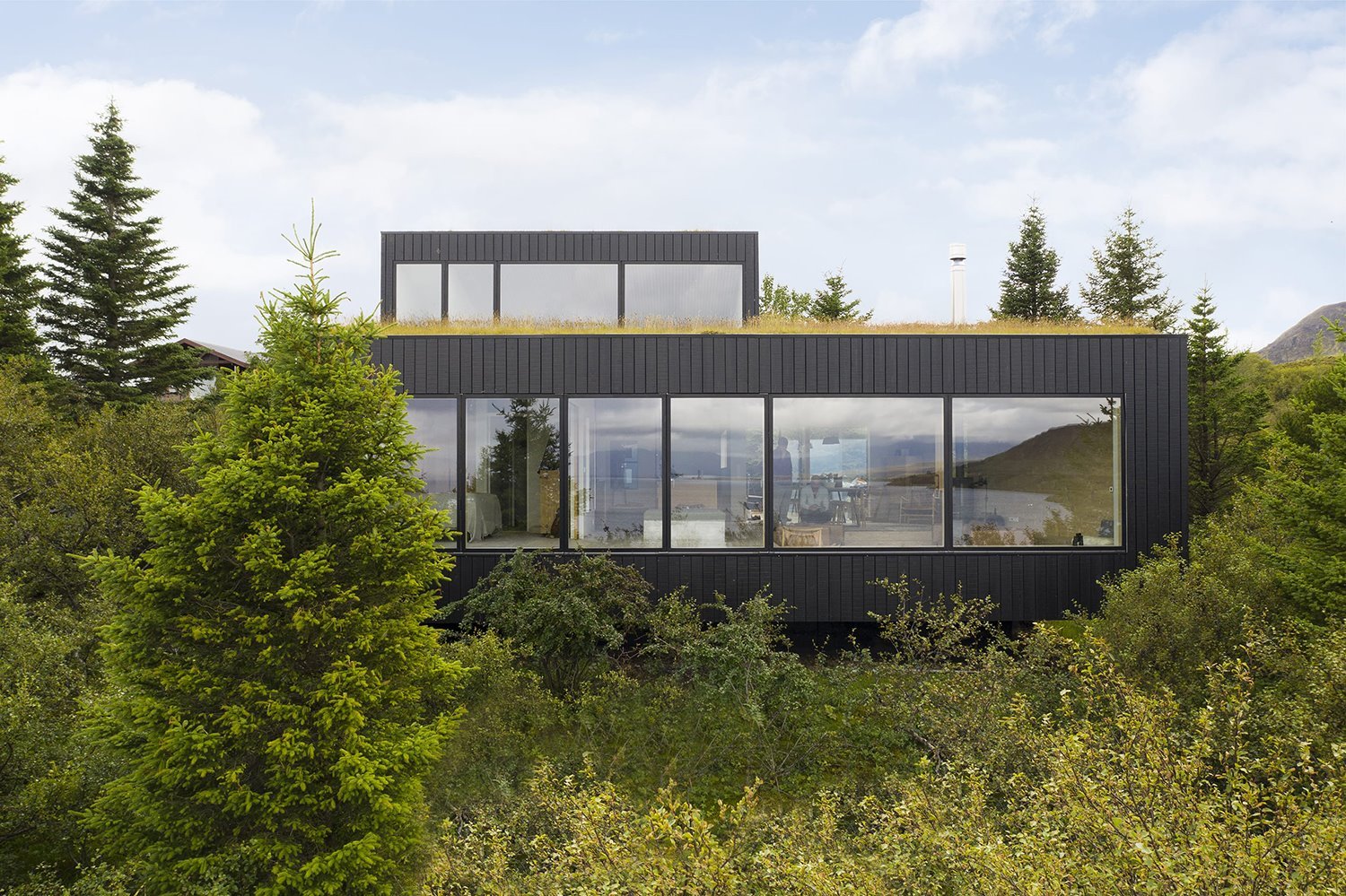 casa-thingvallavatn-krads-architecture-islandia-fachada bd151ecf 1500x999