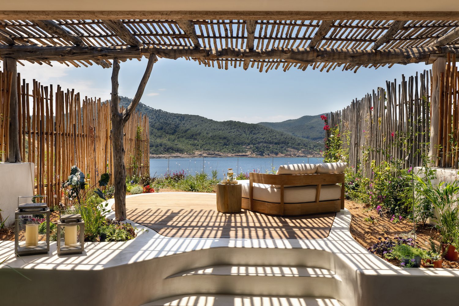resort Six Senses Ibiza mesa terraza 4