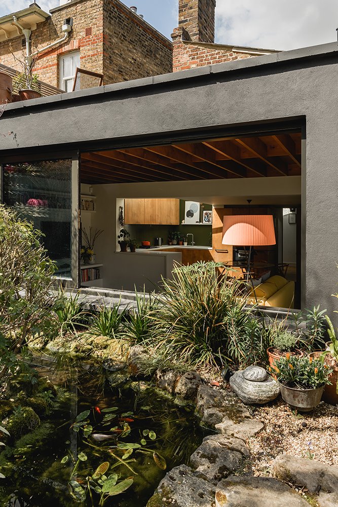 casa con jardín secreto diseño nórdico y acogedor 5