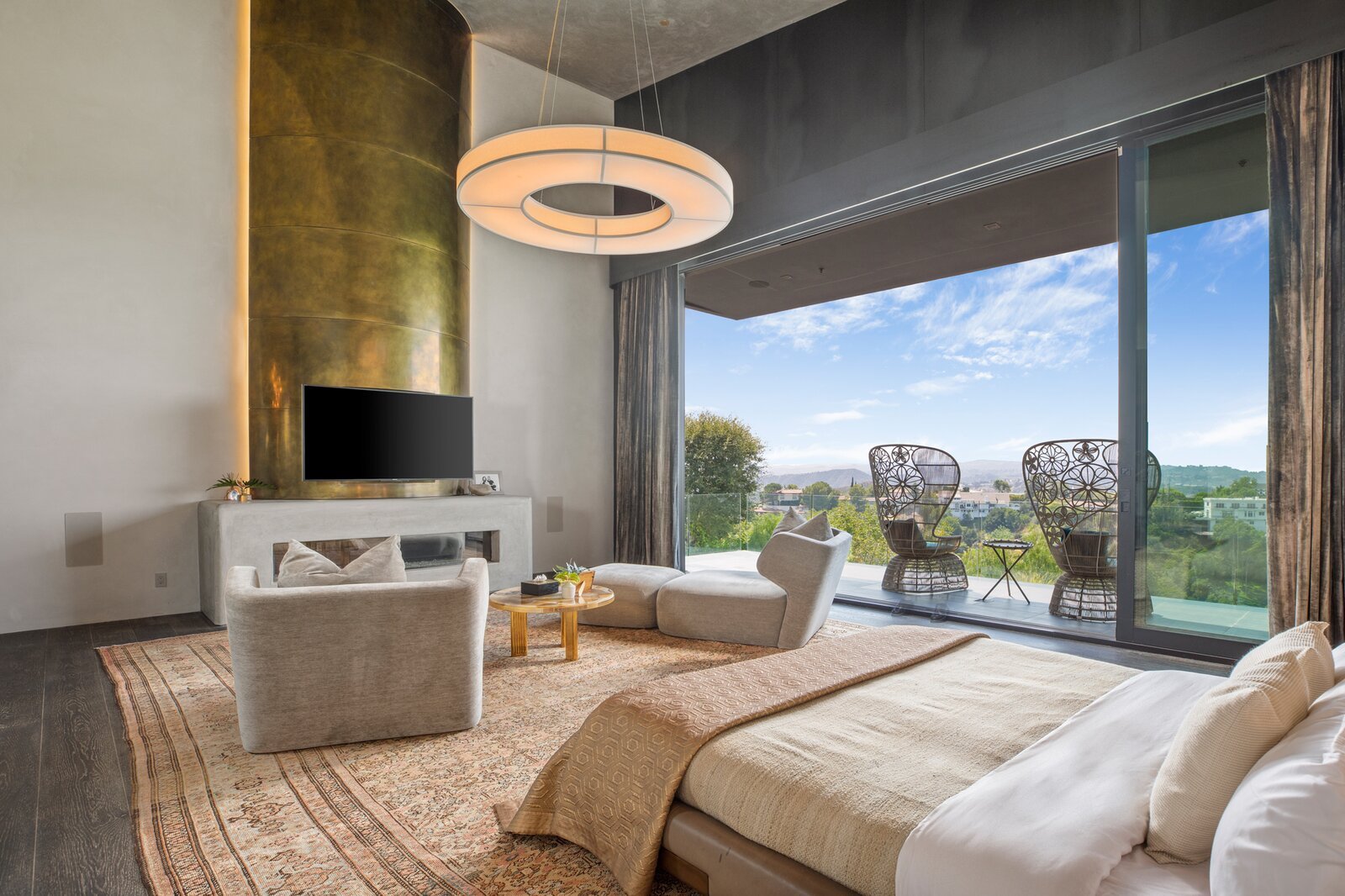 Casa John Legend y Chrissy Teigen en Beverly Hills dormitorio