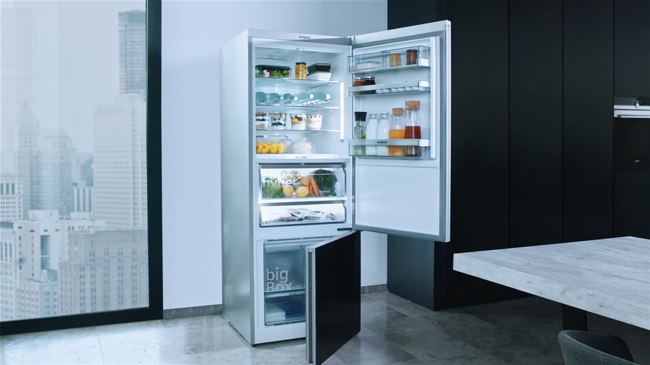 Tanto los modelos de 70 cm de ancho como los de 80 cm de profundidad facilitan que los alimentos se mantengan frescos el triple de tiempo de lo habitual. 