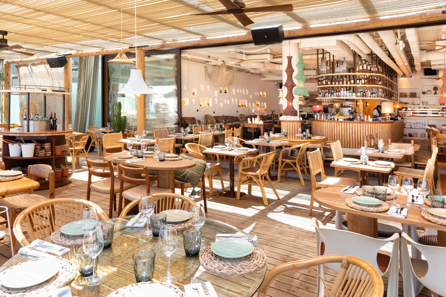 restaurante julietas barcelona terraza barra