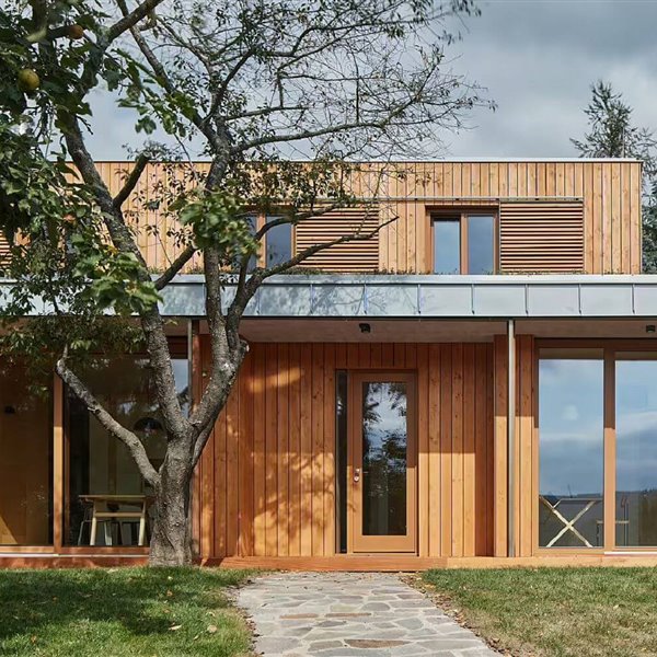 Una casa moderna que aprovecha sus privilegiados recursos naturales