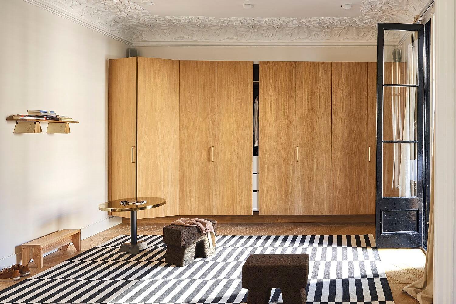 Planificar vestidor puertas