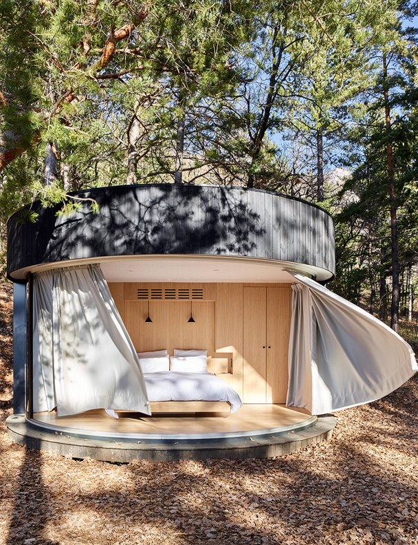 Una moderna casa prefabricada tamaño MINI y circular que se monta en 48 horas
