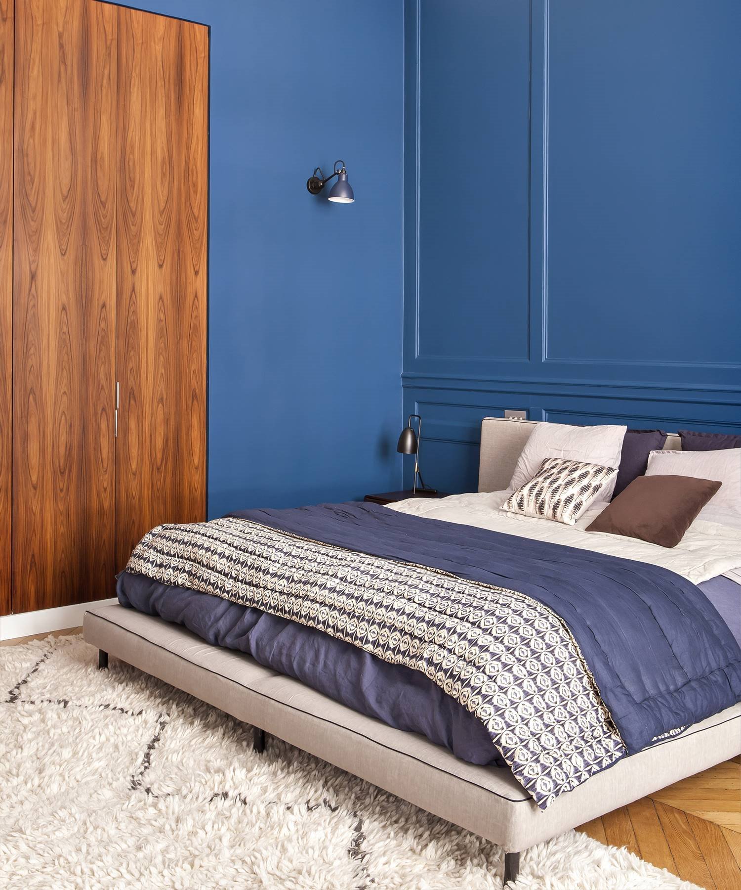 dormitorio-alfombra bereber dormitorio azul cerúleo