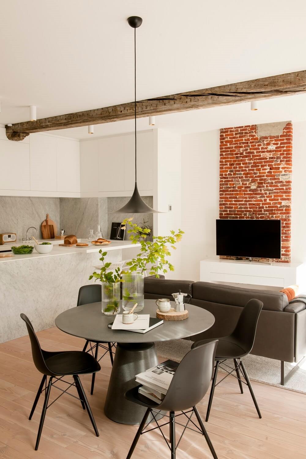 Decoración atemporal televisor