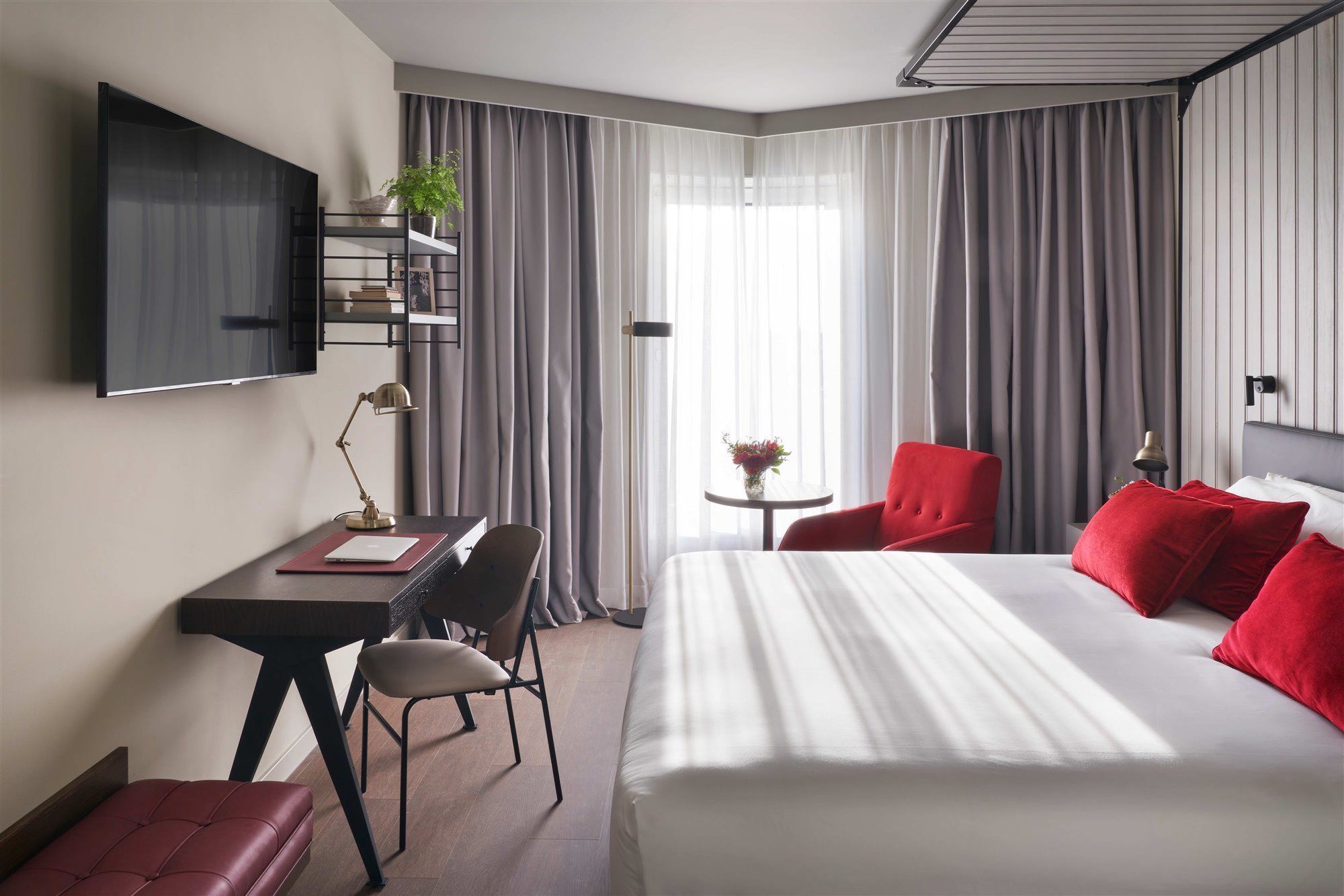 CANOPY HILTON-M Yllera-200