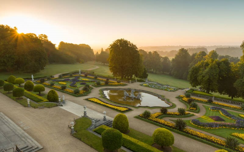 Castillo Waddesdon Manor de la nueva película Cenicienta jardines