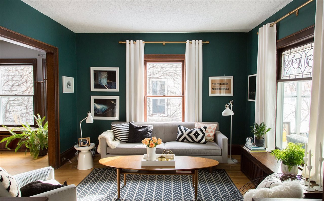 El verde, el color de la naturaleza por excelencia, tiene la cualidad de contrastar y combinar con casi todo el abanico de colores. 