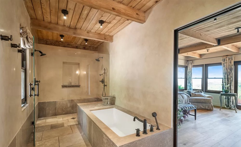 Casa de la actriz Brie Larson en Malibu baño