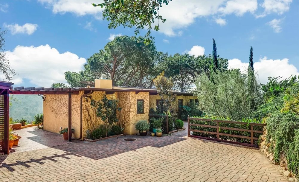 Casa de la actriz Brie Larson en Malibu entrada