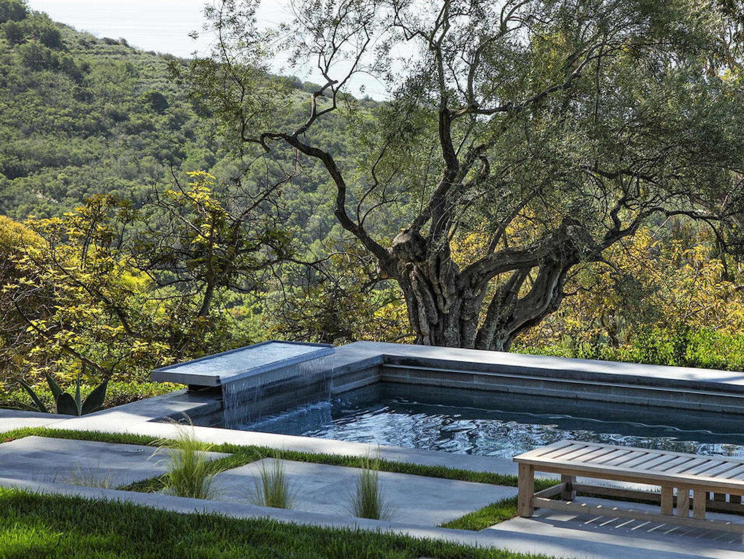 Casa de la actriz Natalie Portman en Montecito piscina